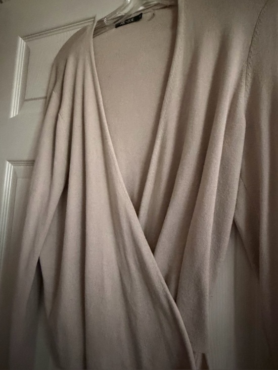 NIC+ZOE Sweaters - NIC+ZOE Cream Colored V Shaped wrapped Knit Sweater in XL